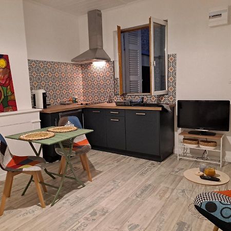 Studio Cosy Meuble, Terrasse Et Patio Pour Velo 罗什福尔 外观 照片